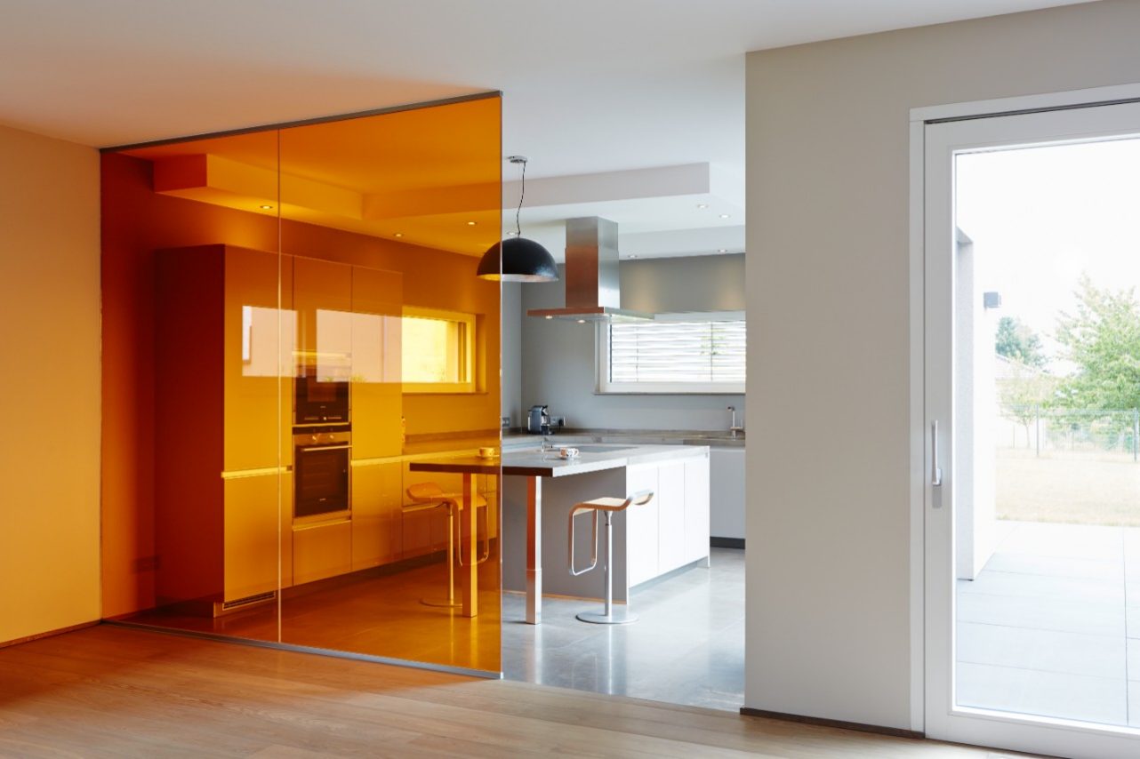 The benefits of laminated glass, in color 