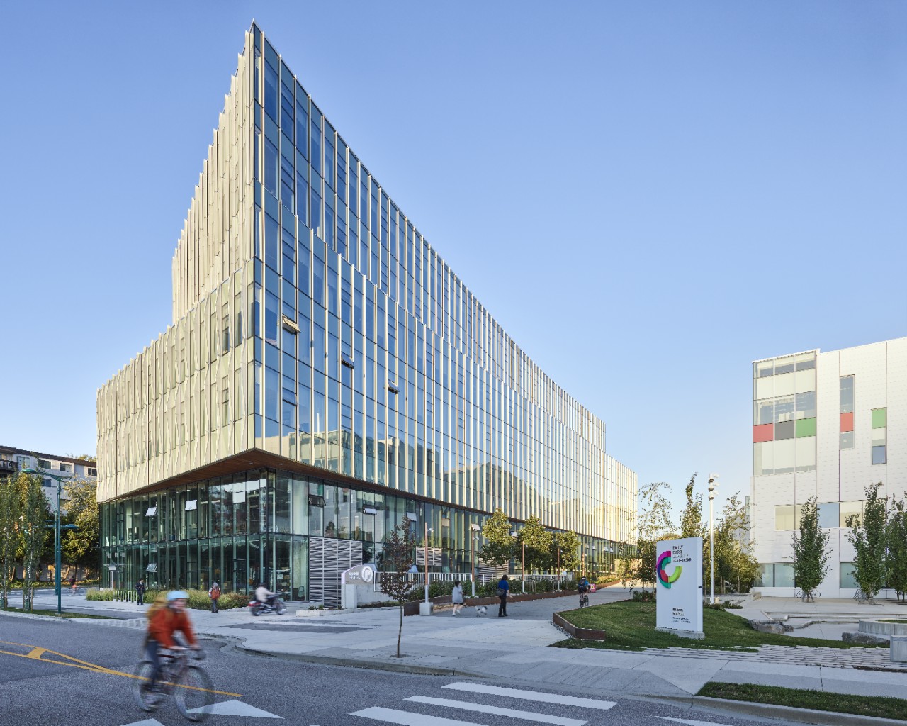 565 Great Northern Way  //  Perkins + Will
