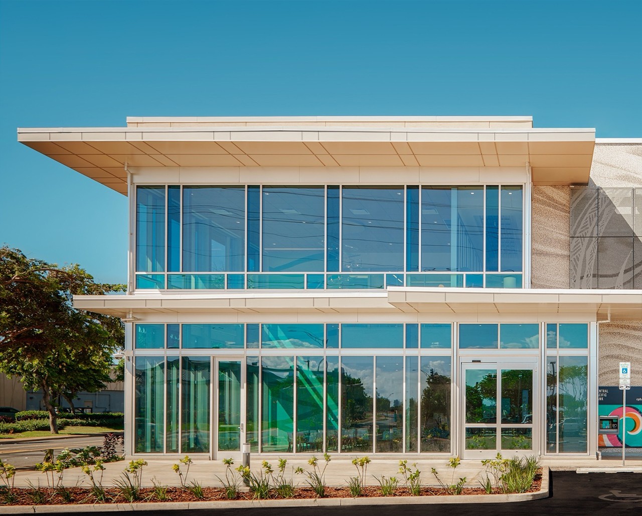 Central Pacific Bank,  Kahului Branch